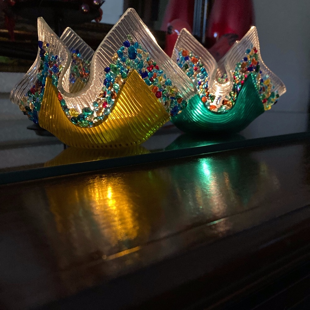 colored glass hankerchief votive